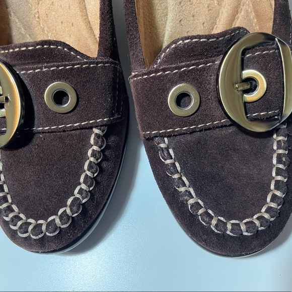 Naturalizer / EUC Chocolate-Brown Suede Wedge Heel Loafer Sz 7.5 - Picture 3 of 5